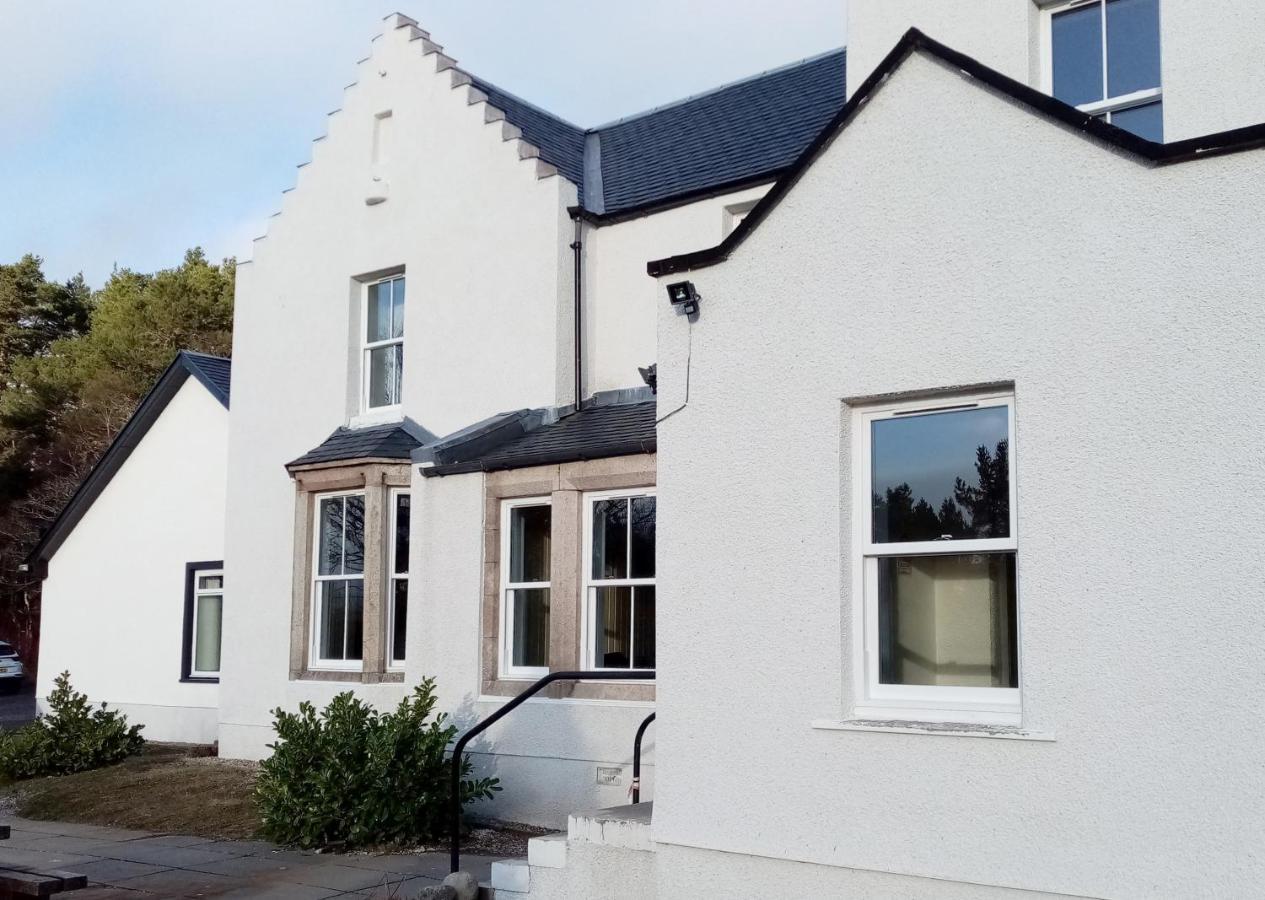 Cairngorm Lodge Youth Hostel Loch Morlich المظهر الخارجي الصورة